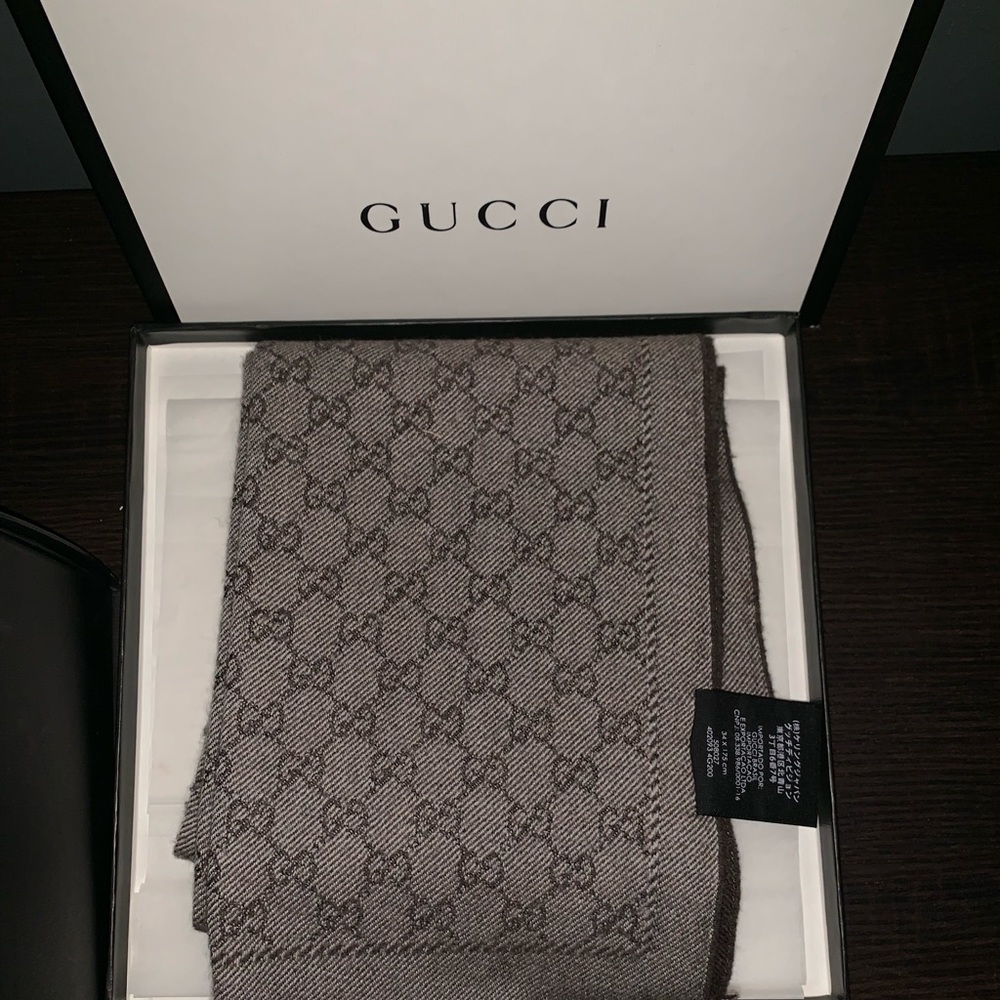 Gucci Jacquard Scarf